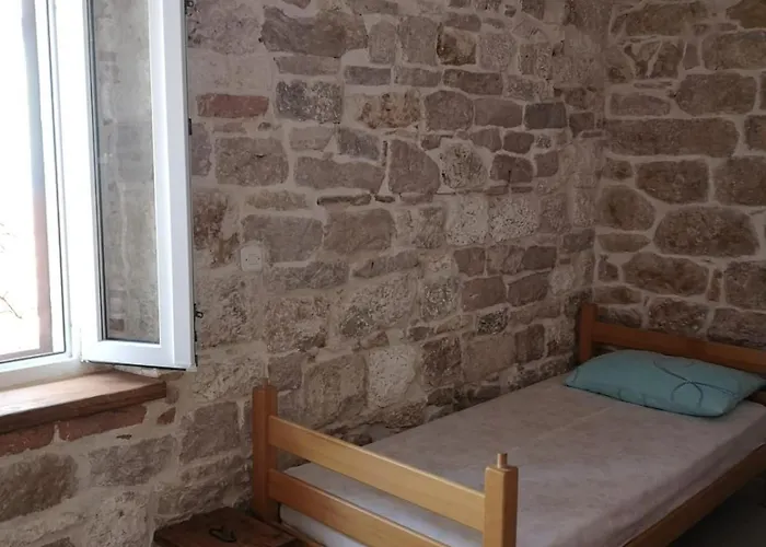 Slavko Apartment Hvar Town